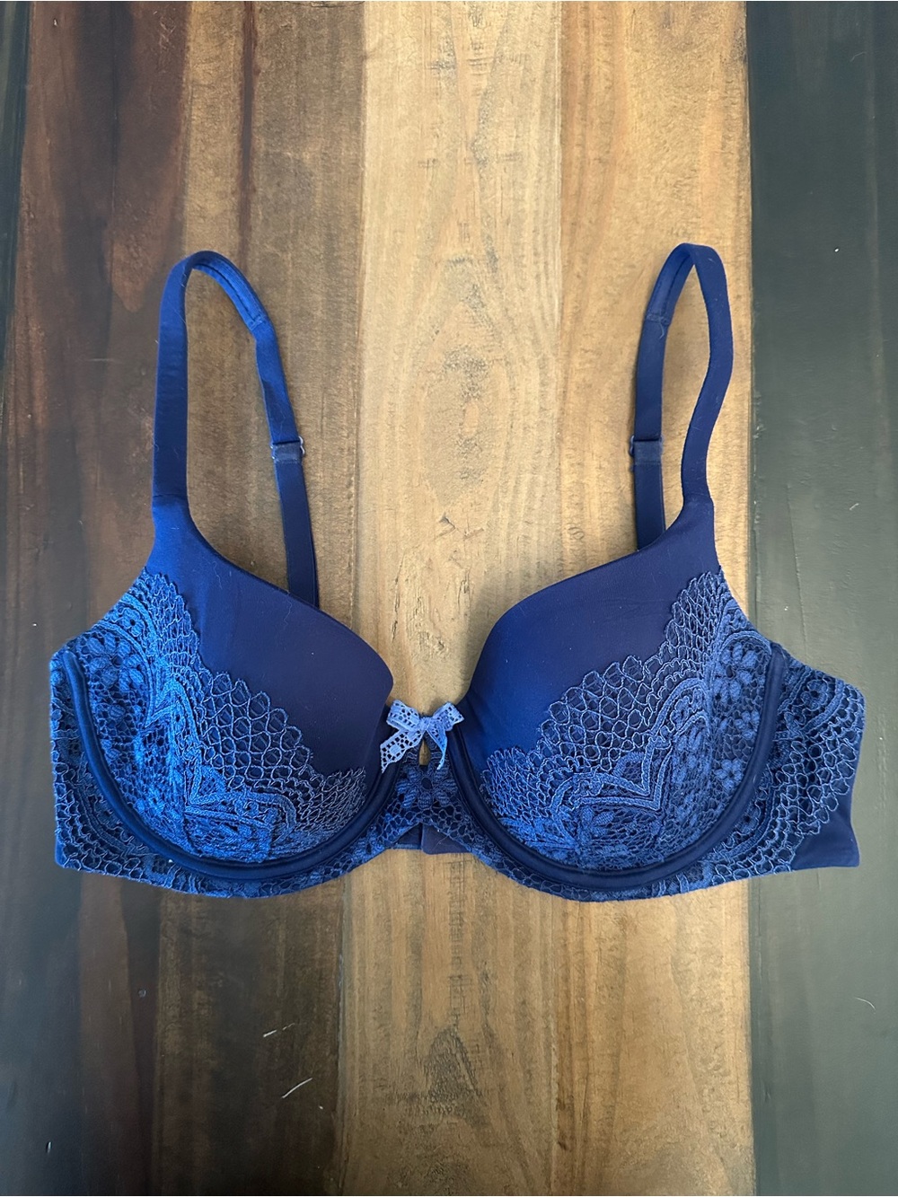 Victoria's Secret Navy Blue Lace Underwire Bra